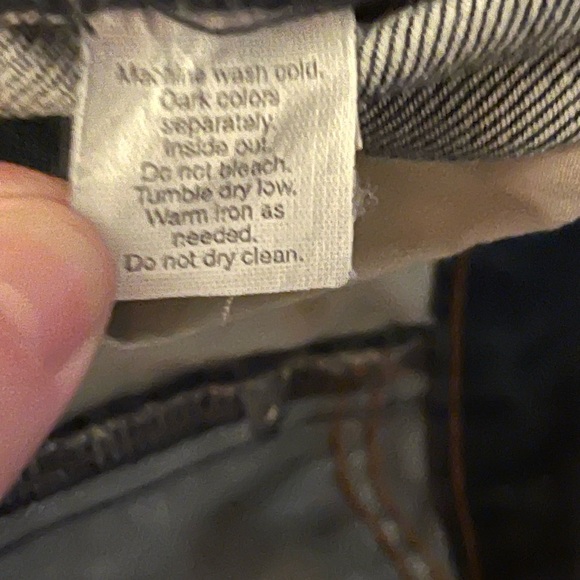 J Crew Cropped Raw hem Jeans, Women’s size 10 (32.5”) Dark Denim 9” Rise - Picture 10 of 10